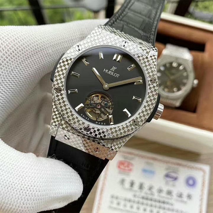 Hublot Classic Fusion 2 059 1